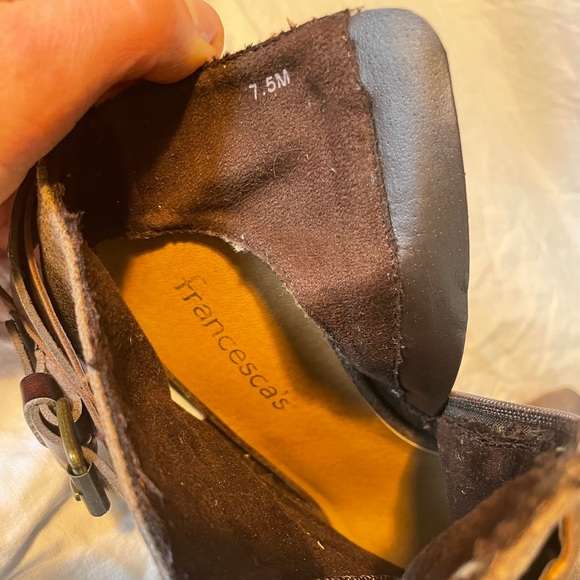 Francesca’s collection 3.5” brown ankle booties - Picture 3 of 5